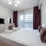 Labyrinth - Free Parking Space Included Apartman *